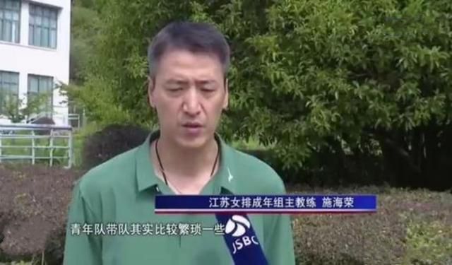 影片主要描写了清纯多情的女儿国国王和温柔善良的唐僧玄奘之间的爱情故事